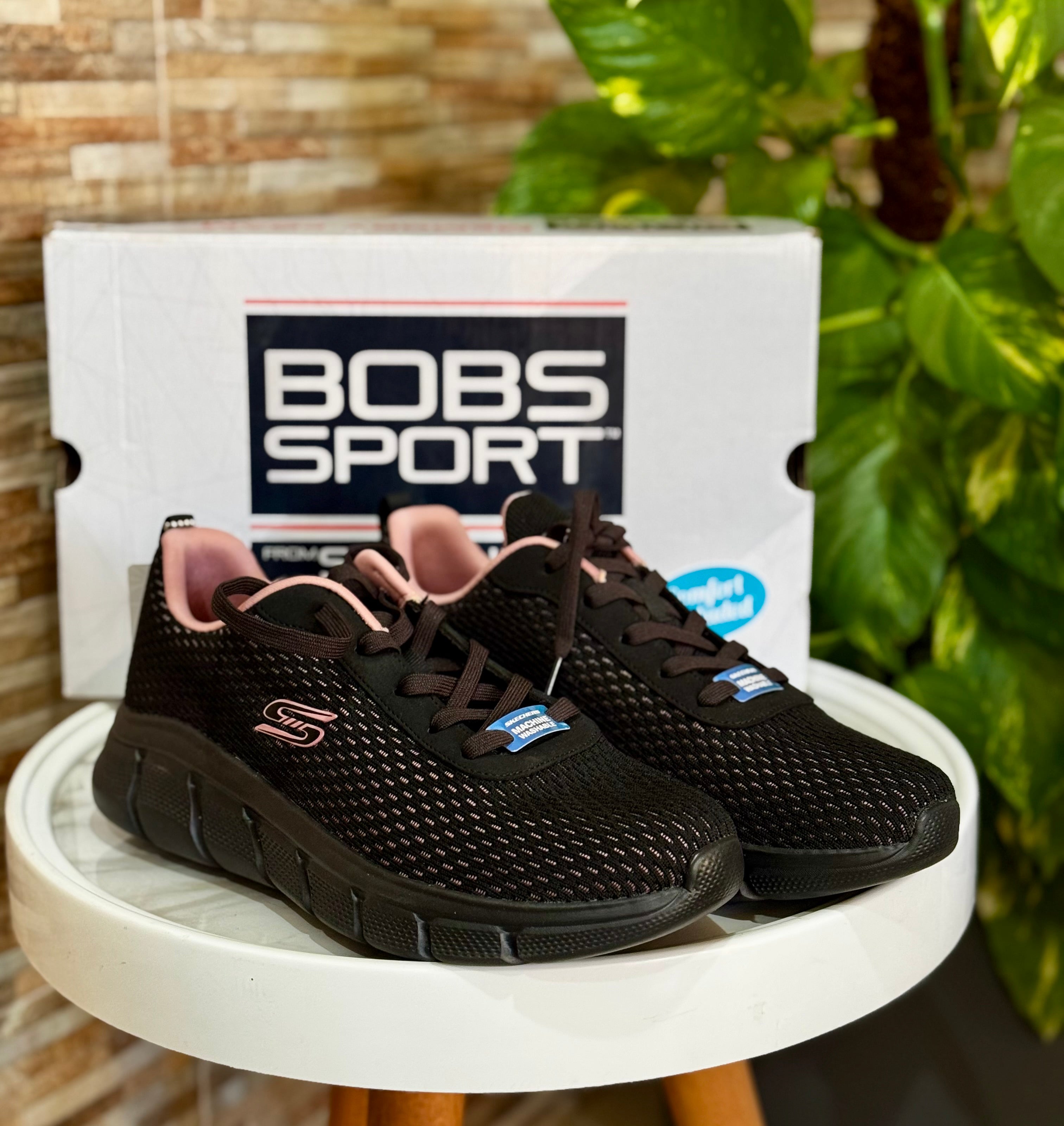 Women's Bobs B Flex-Swift Flair sneakers. ( original with box)
