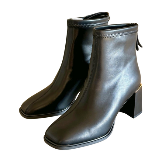 Heel ankle boots